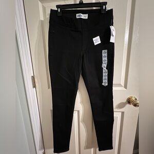 NWT Old Navy Black Rockstar Jeggings Size 8
